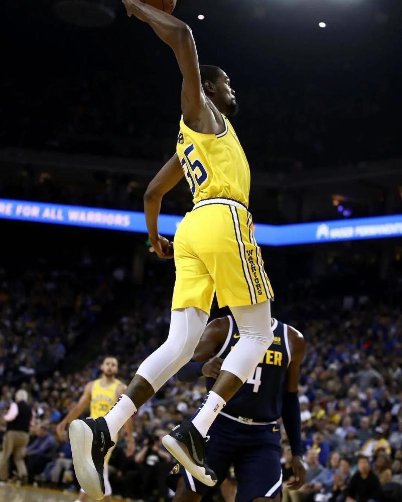 RayBet- rookie和faker交手记录 